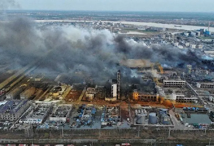 盐城响水化工厂的爆炸现场